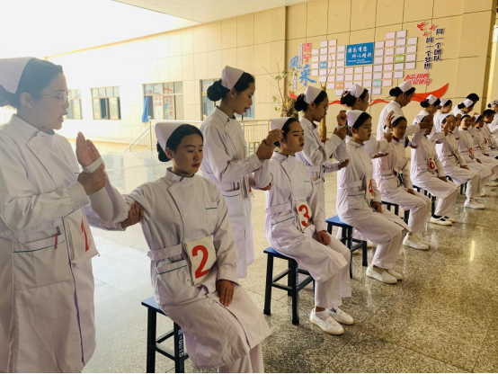 专业职能辉煌 技能点亮人生 ——靖宁职校综合服务教学部技能测评